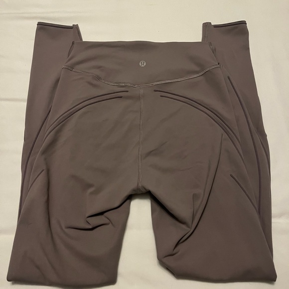 NWOT Lululemon Get in Line Super High-Rise Tight 28" - Picture 4 of 12
